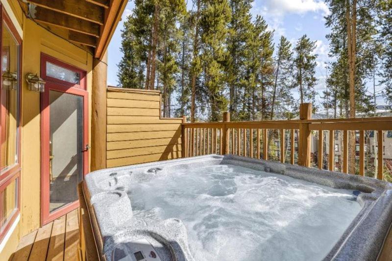 Beautiful 4 Bedroom Townhome Near Snowflake Lift In Breckenridge Blue River Zewnętrze zdjęcie